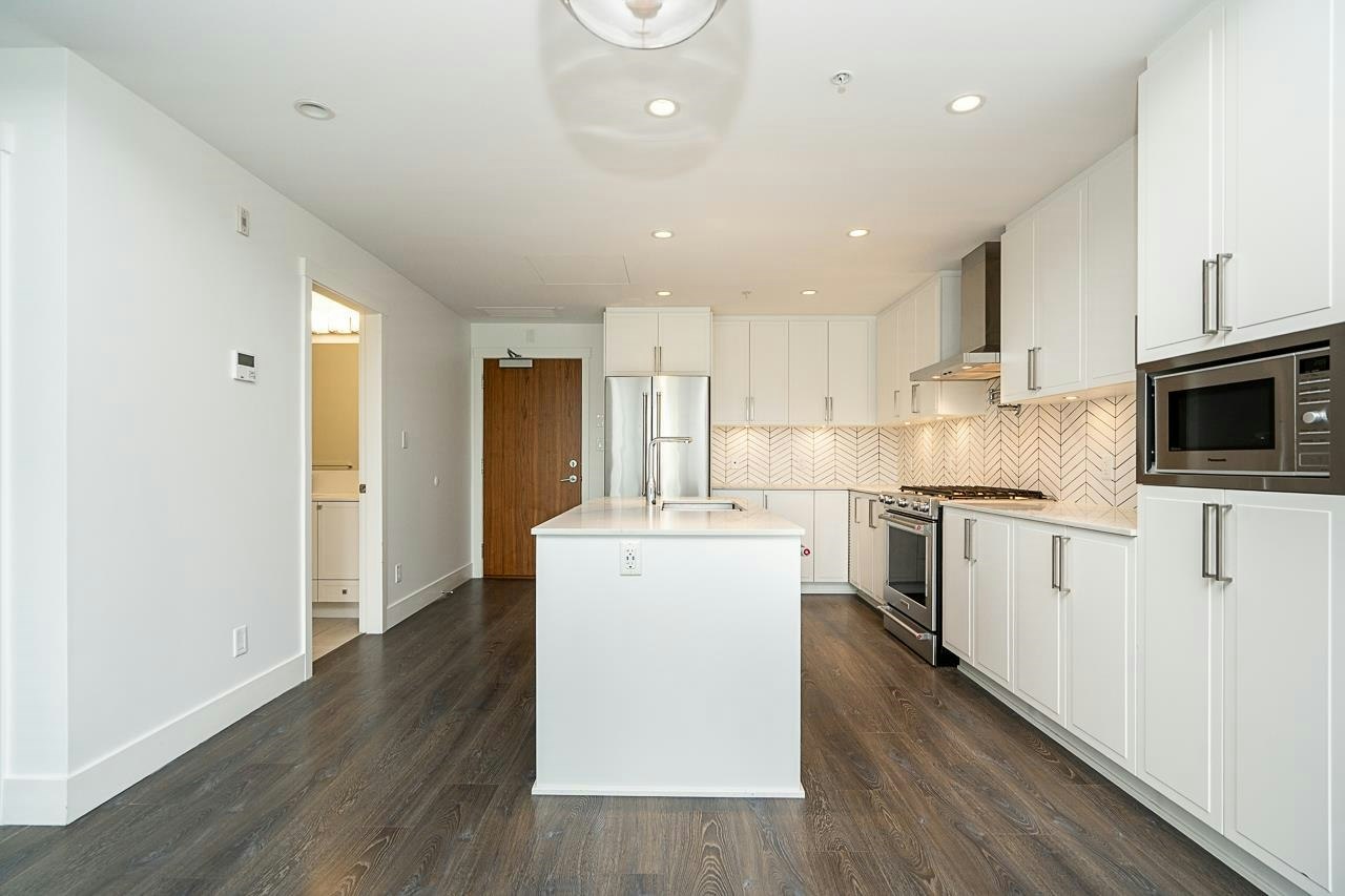 502-4477 Hastings Street, Burnaby, BC, V5C 2K1 - 10