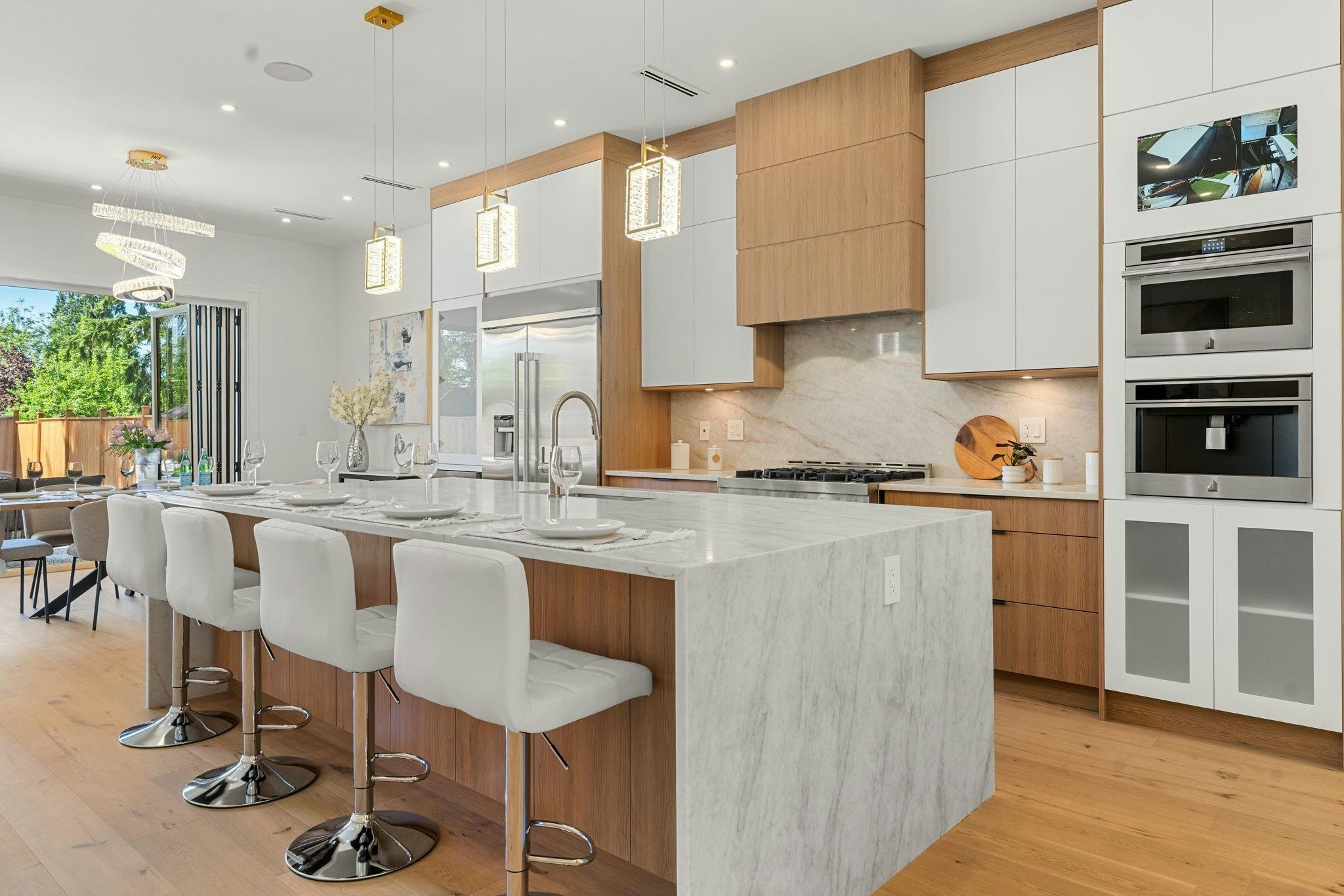 1511 Burrill Avenue, North Vancouver, BC, V7K 1L8 - 6