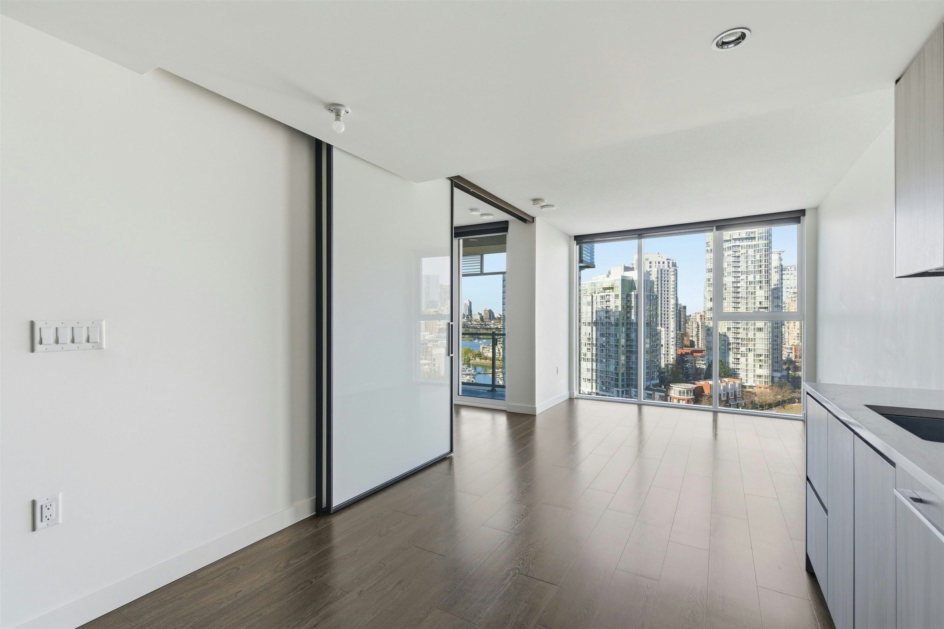1587-87 Nelson Street, Vancouver, BC, V6Z 0E8 - 2