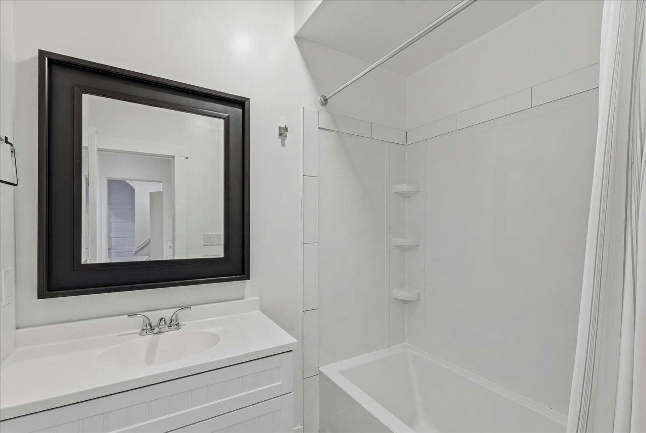 14 W 14th Avenue, Vancouver, BC, V5Y 1W6 - 11