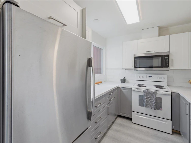 14 W 14th Avenue, Vancouver, BC, V5Y 1W6 - 24