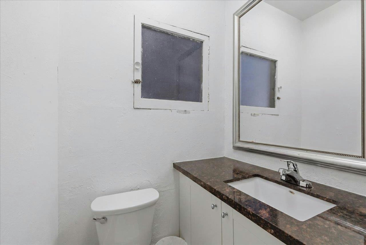 14 W 14th Avenue, Vancouver, BC, V5Y 1W6 - 12
