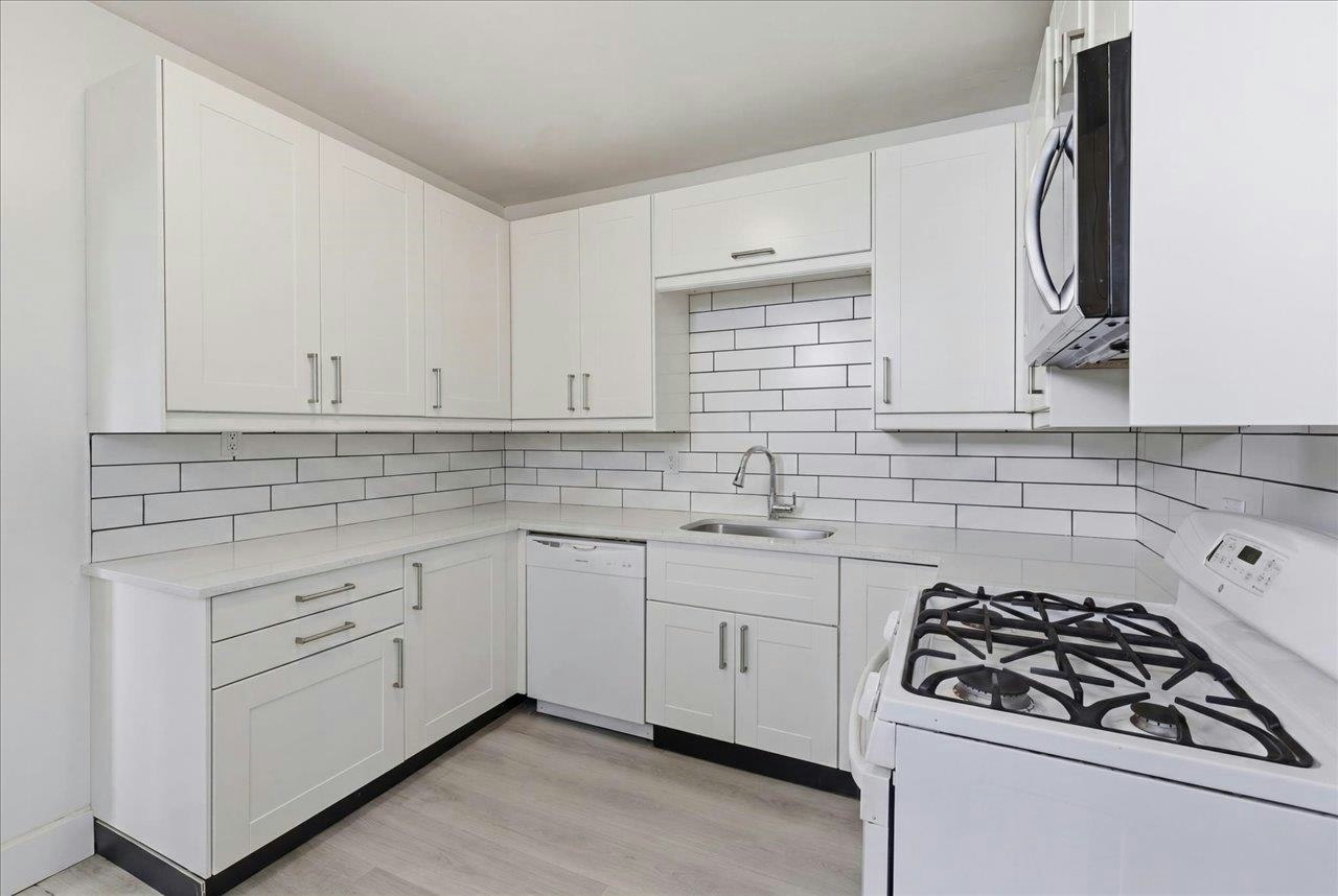 14 W 14th Avenue, Vancouver, BC, V5Y 1W6 - 5