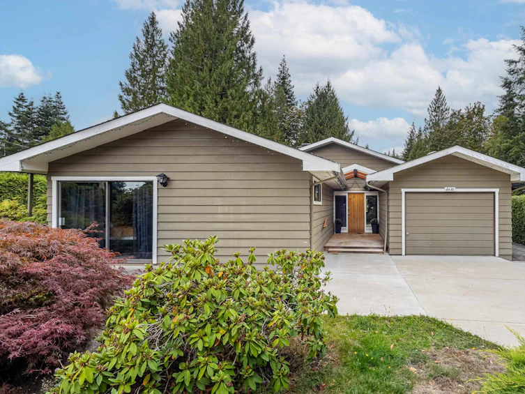 4641 Gerrans Bay Road, Pender Harbour Egmont, BC, V0N 2H1