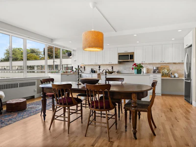 825-1445 Marpole Avenue - 4