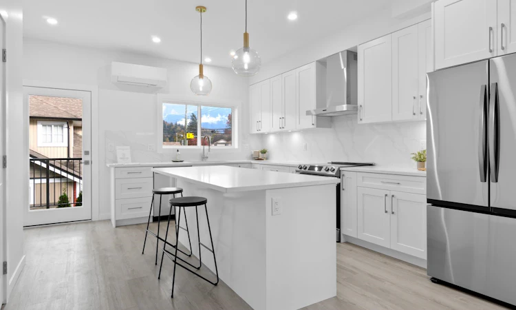 1-1655 Agassiz Rosedale No 9 Highway