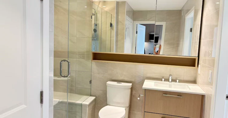 908-5938 Olive Street, Burnaby, BC, V5H 2P6 - 5