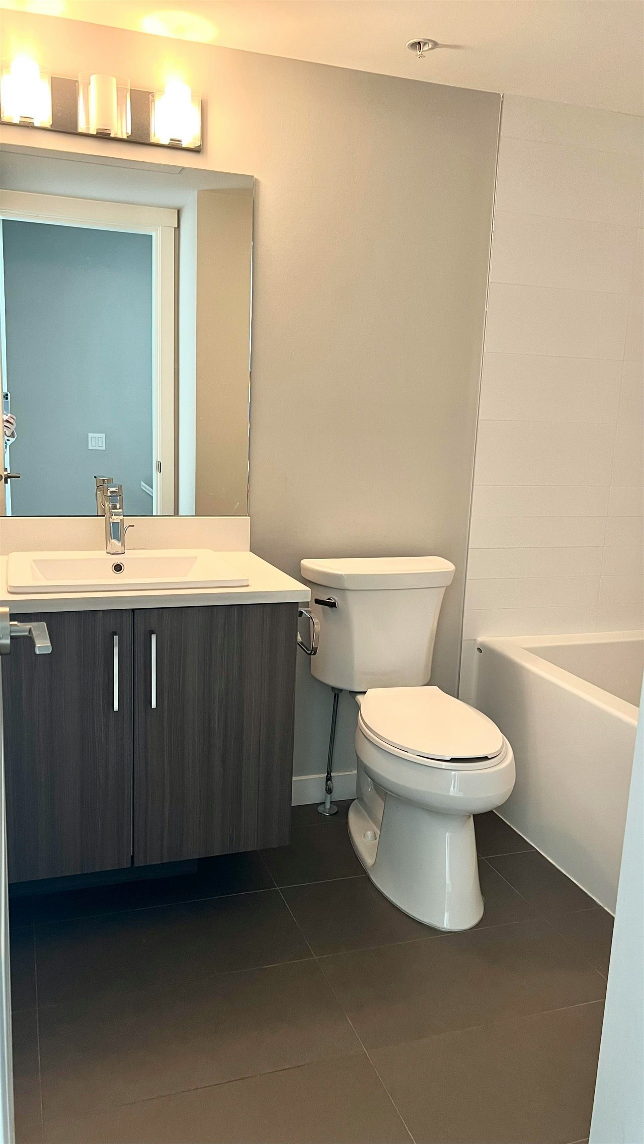 6-8377 Jones Road, Richmond, BC, V6Y 1L5 - 8