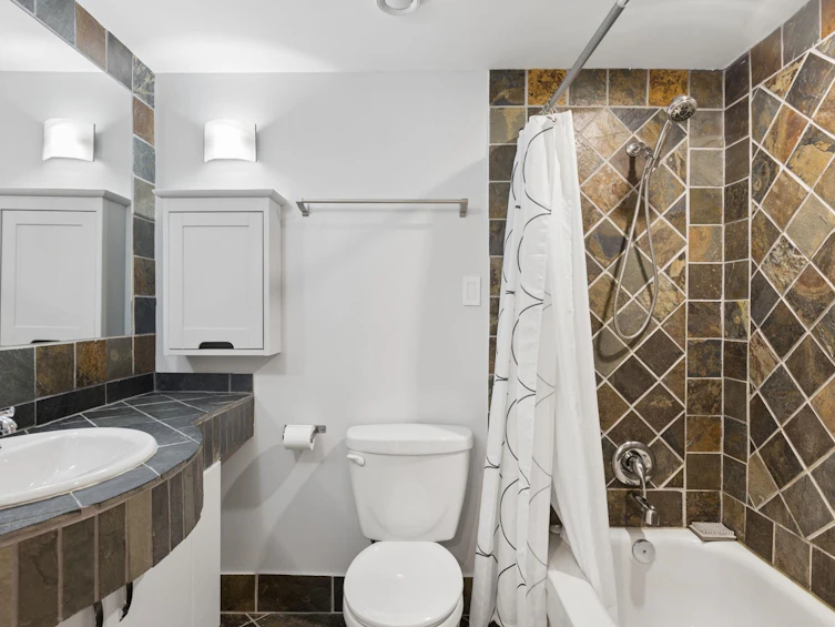 206-2120 W 2nd Avenue, Vancouver, BC, V6K 1H6 - 10
