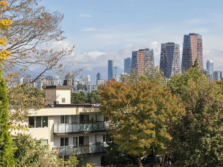 206-2120 W 2nd Avenue, Vancouver, BC, V6K 1H6 - 2
