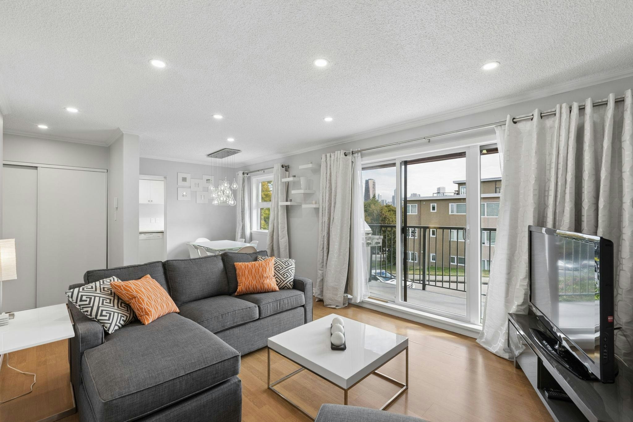 206-2120 W 2nd Avenue - 4
