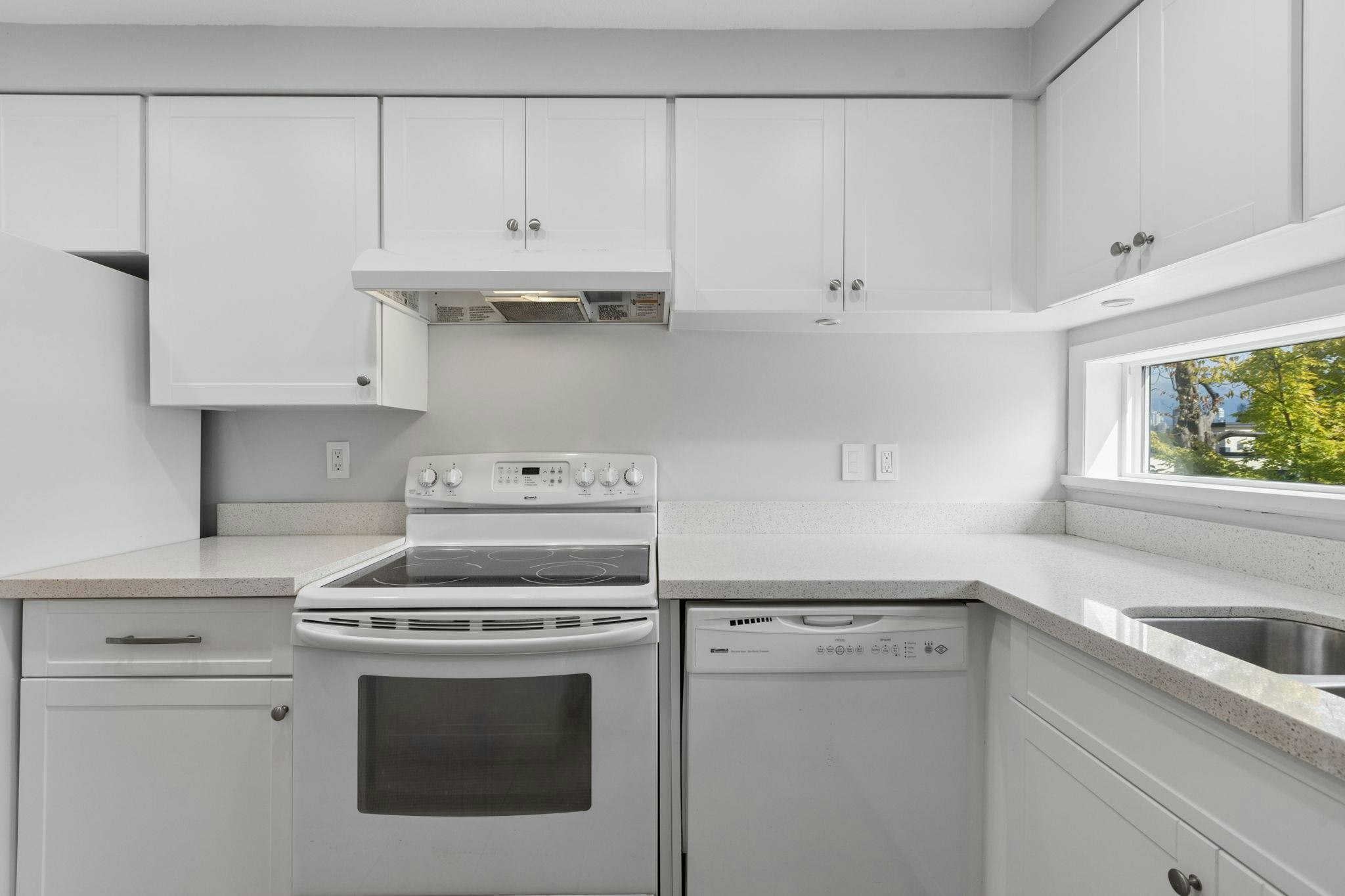 206-2120 W 2nd Avenue, Vancouver, BC, V6K 1H6 - 7