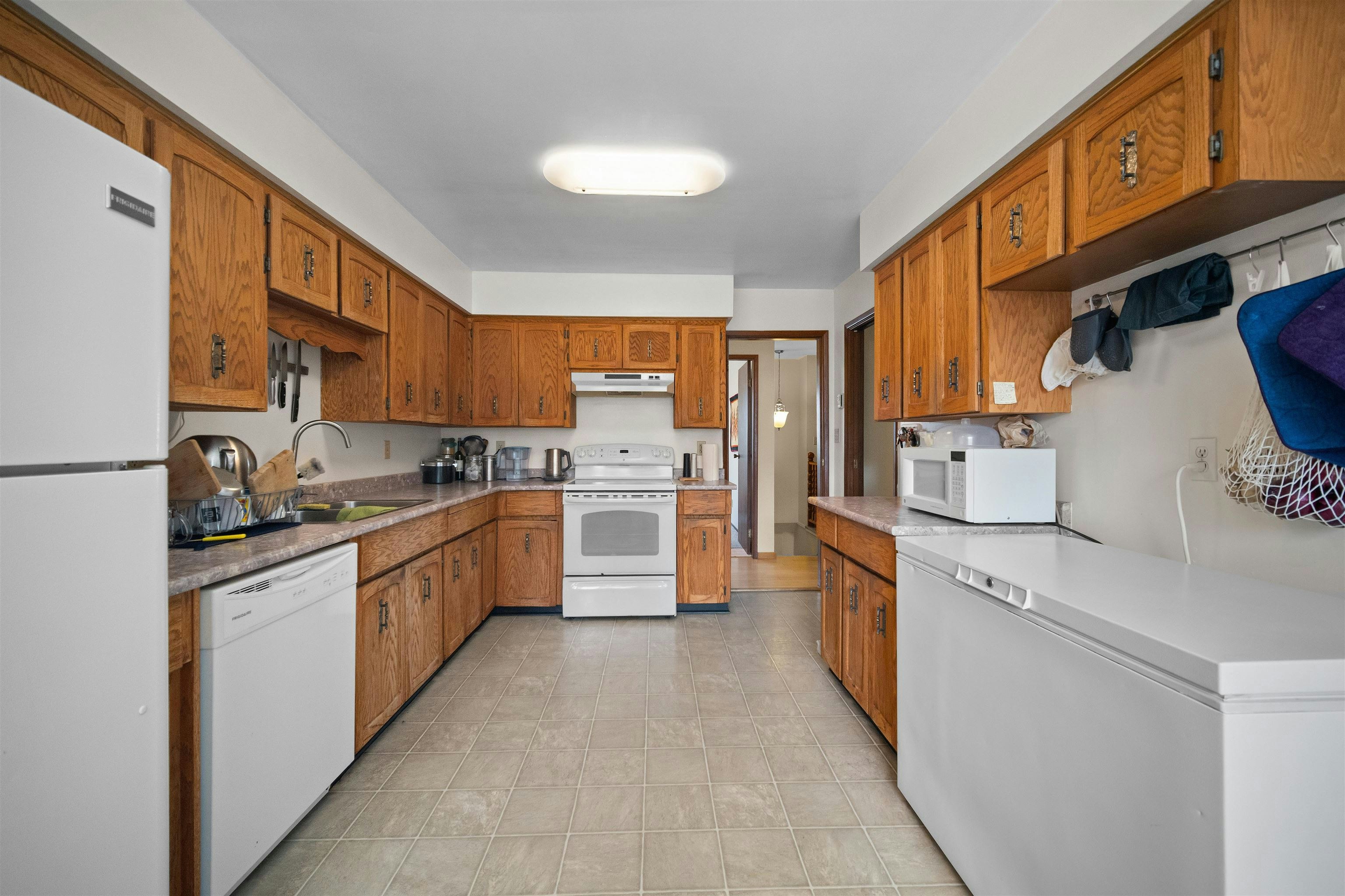31506 Monte Vista Crescent, Abbotsford, BC, V2T 1Y7 - 10