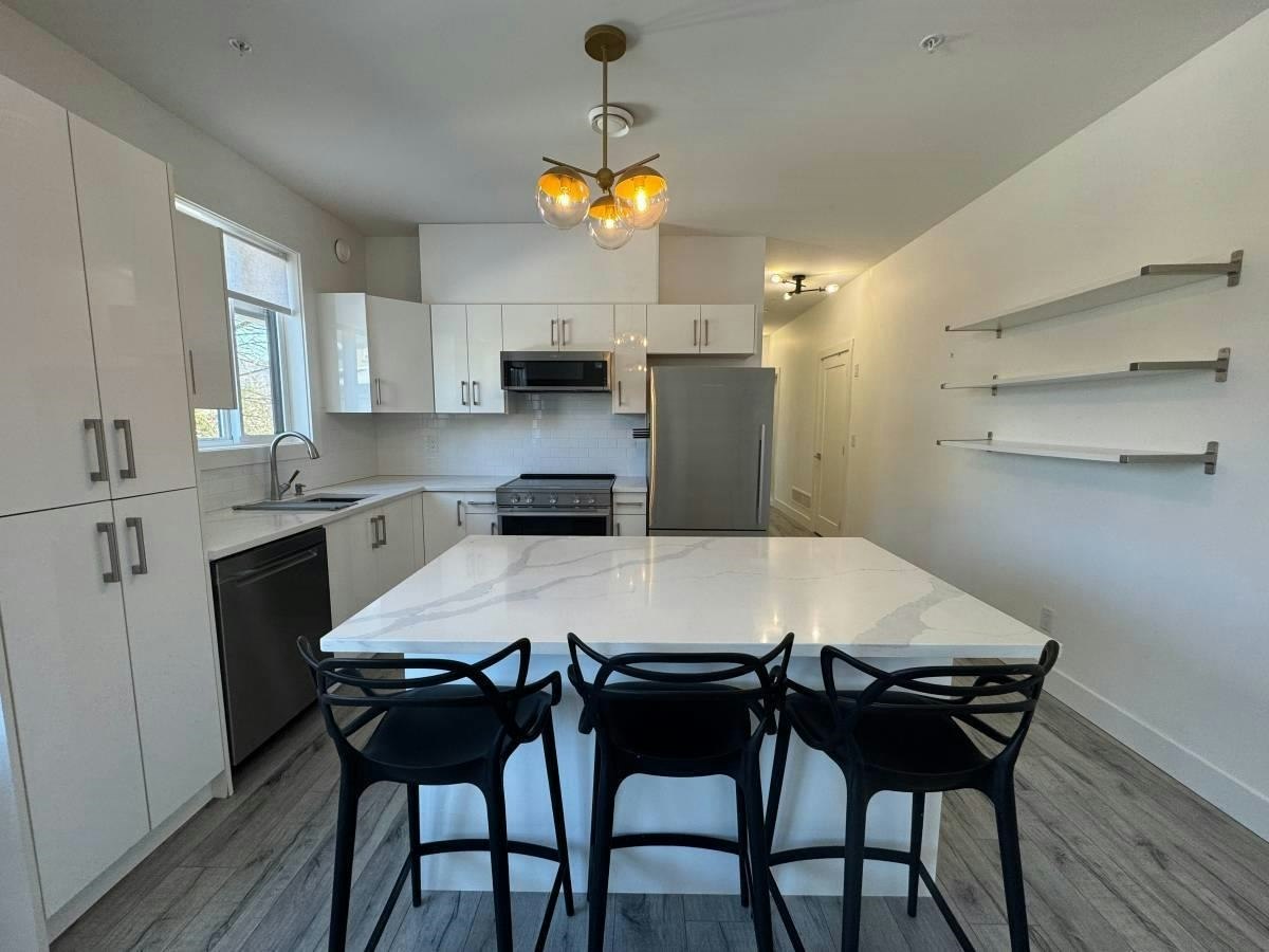 Suite-8356 Mctaggart St, Mission, BC, V2V 6S6 - 5