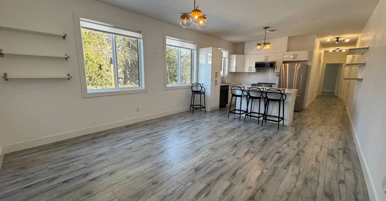 Suite-8356 Mctaggart St, Mission, BC, V2V 6S6 - 7