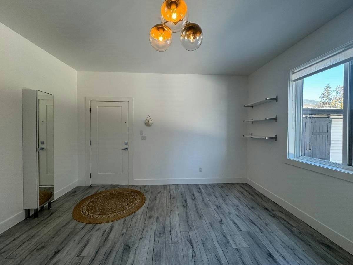 Suite-8356 Mctaggart St, Mission, BC, V2V 6S6 - 10