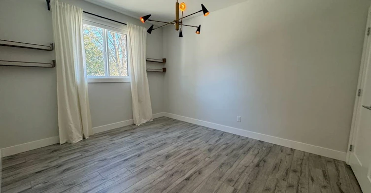 Suite-8356 Mctaggart St, Mission, BC, V2V 6S6 - 8