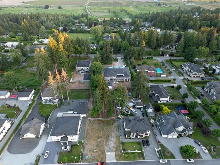 13088 57 Avenue, Surrey, BC, V3X 3X3