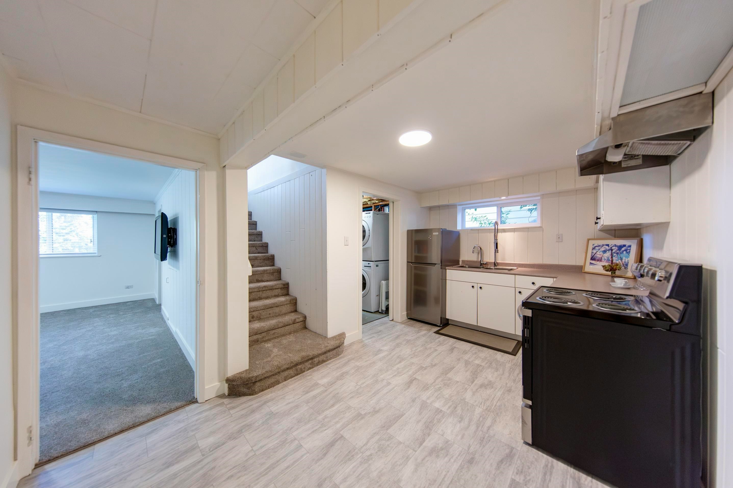 1243 Cloverley Street, North Vancouver, BC, V7L 1N7 - 25