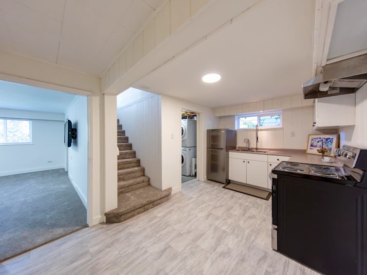 1243 Cloverley Street, North Vancouver, BC, V7L 1N7 - 25