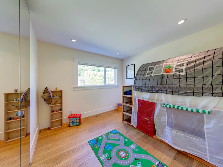 1243 Cloverley Street, North Vancouver, BC, V7L 1N7 - 17