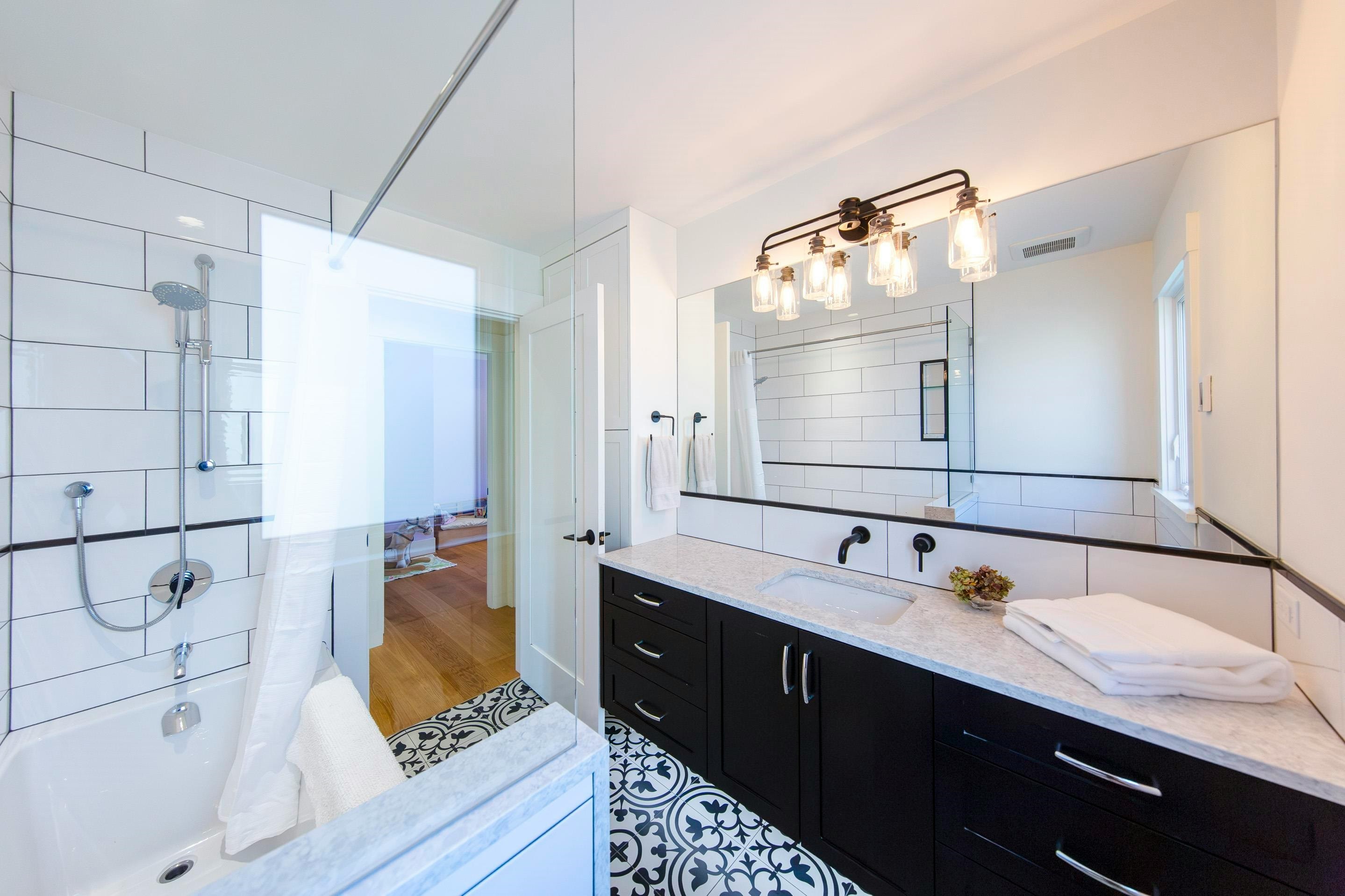 1243 Cloverley Street, North Vancouver, BC, V7L 1N7 - 20