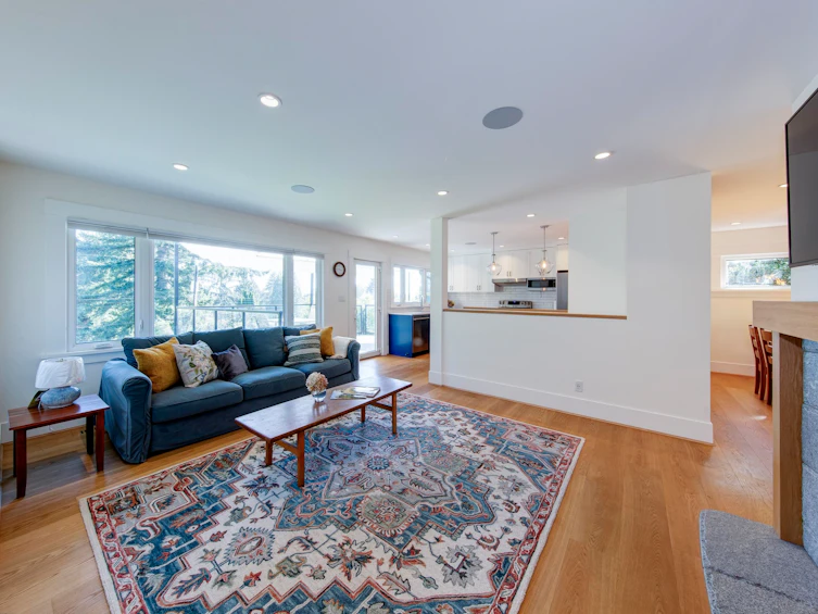 1243 Cloverley Street, North Vancouver, BC, V7L 1N7 - 4
