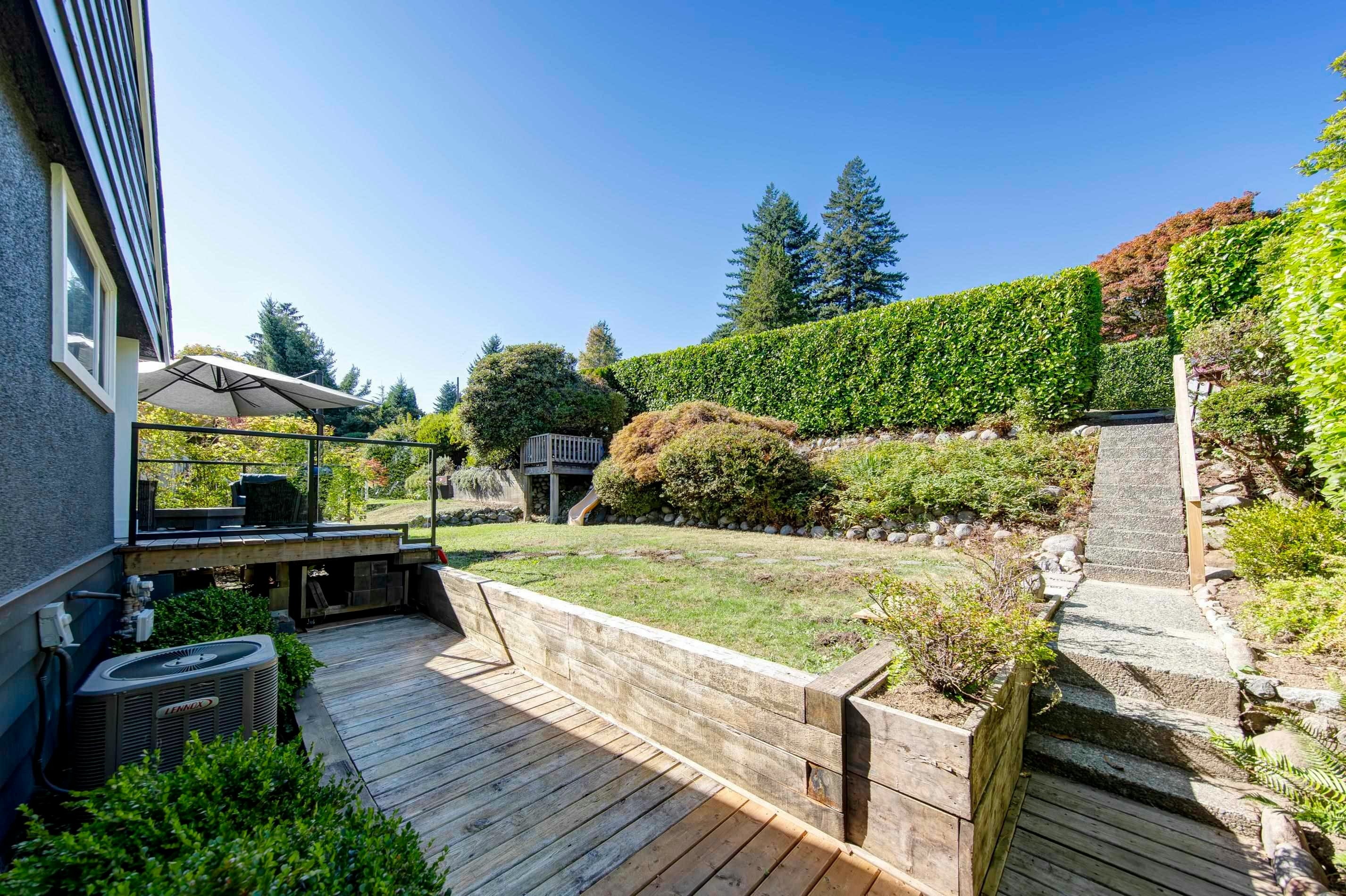 1243 Cloverley Street, North Vancouver, BC, V7L 1N7 - 33