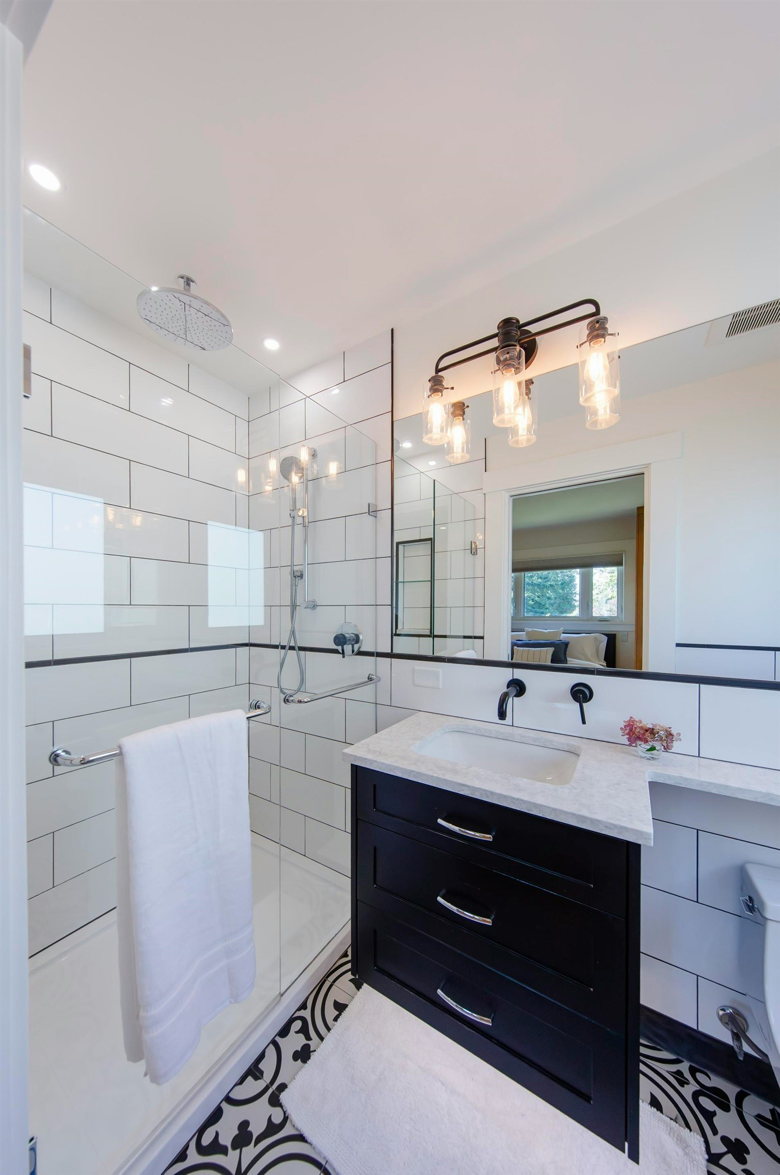 1243 Cloverley Street, North Vancouver, BC, V7L 1N7 - 15