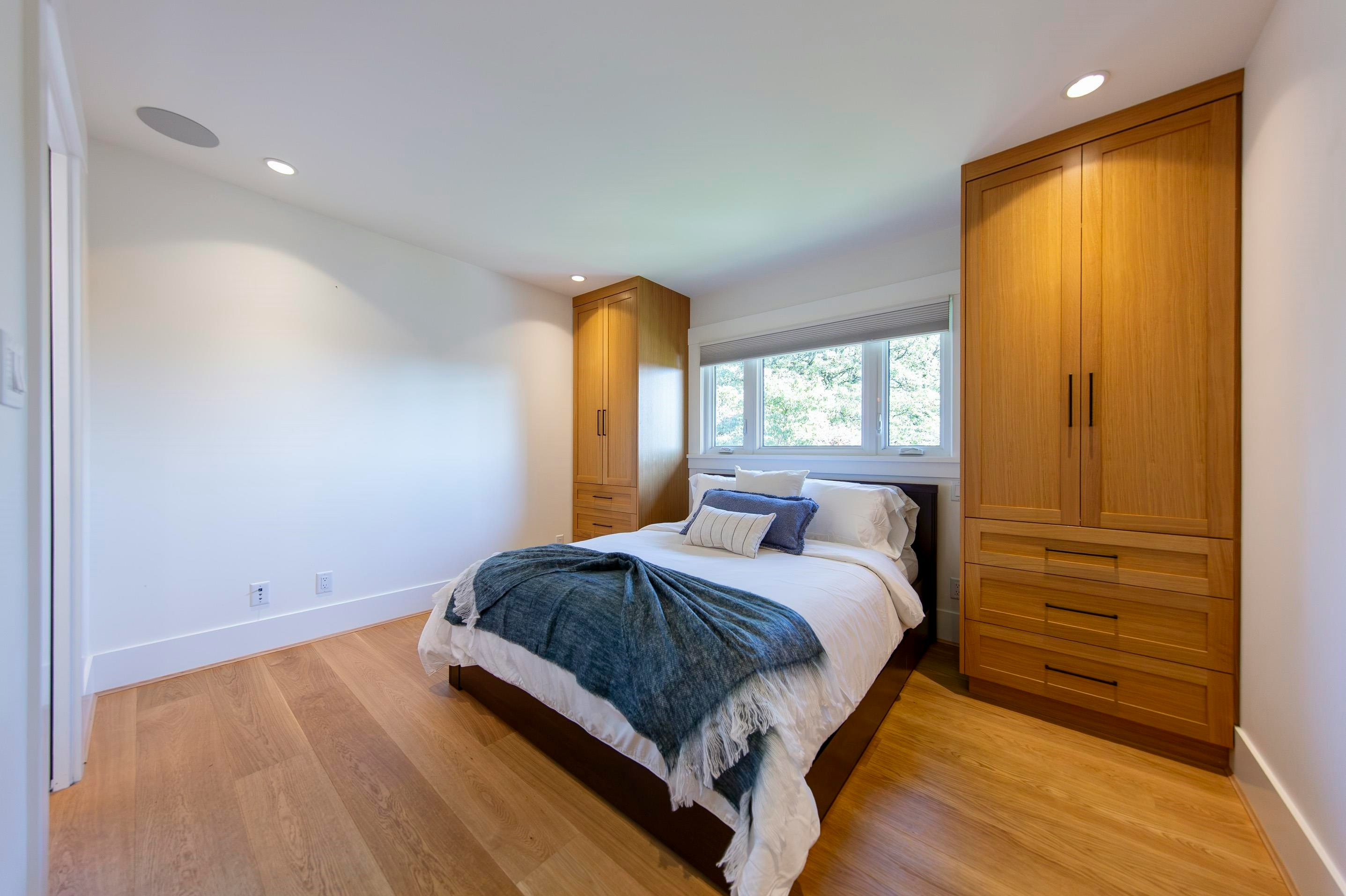 1243 Cloverley Street, North Vancouver, BC, V7L 1N7 - 13