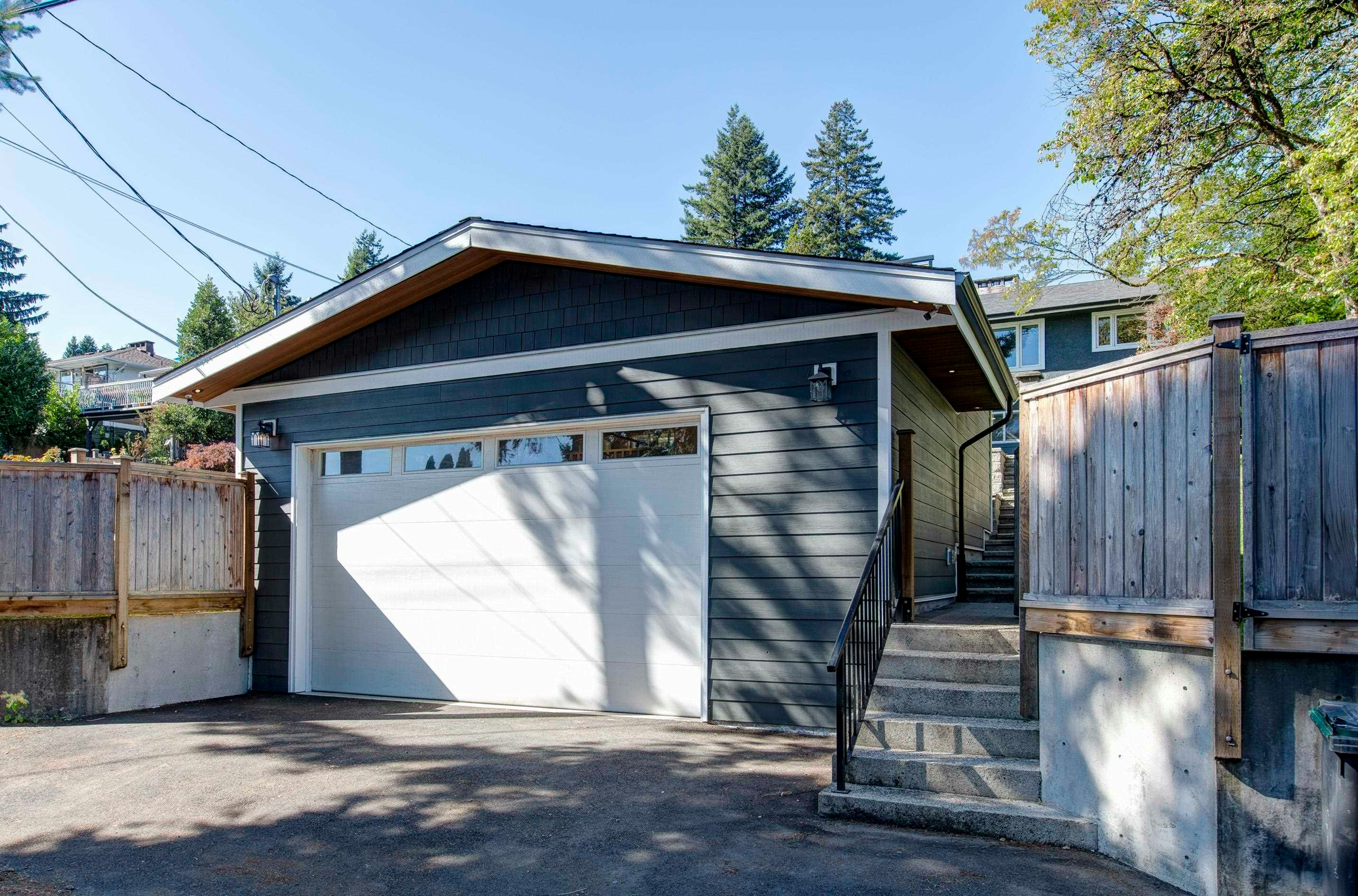 1243 Cloverley Street, North Vancouver, BC, V7L 1N7 - 9