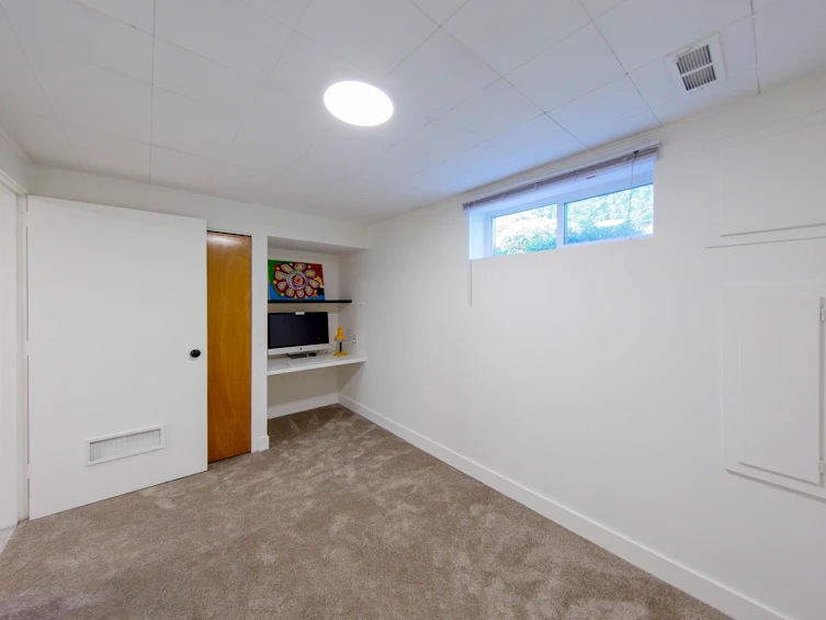 1243 Cloverley Street, North Vancouver, BC, V7L 1N7 - 28