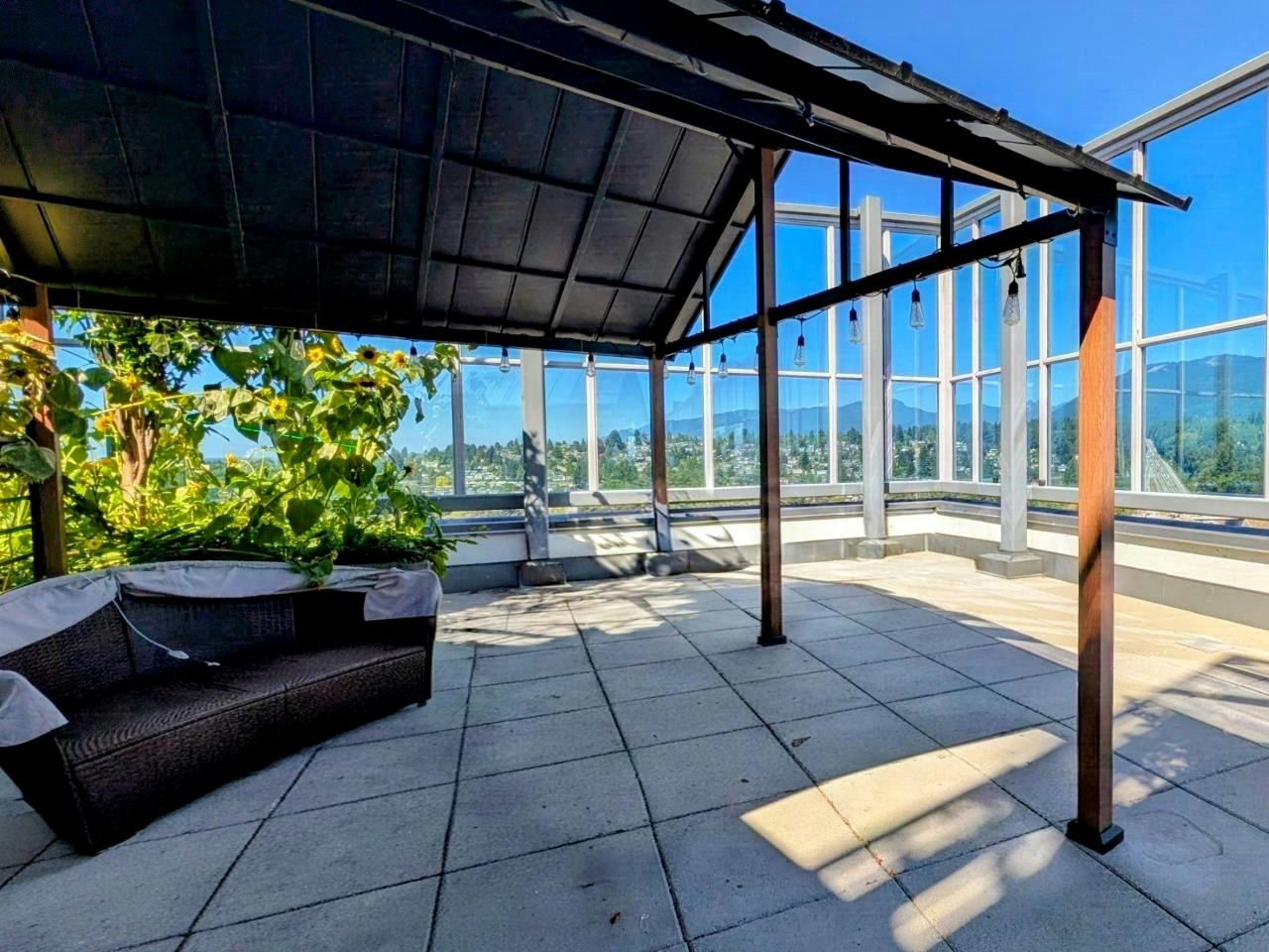 2704-1401 Hunter Street, North Vancouver, BC, V7J 0E2