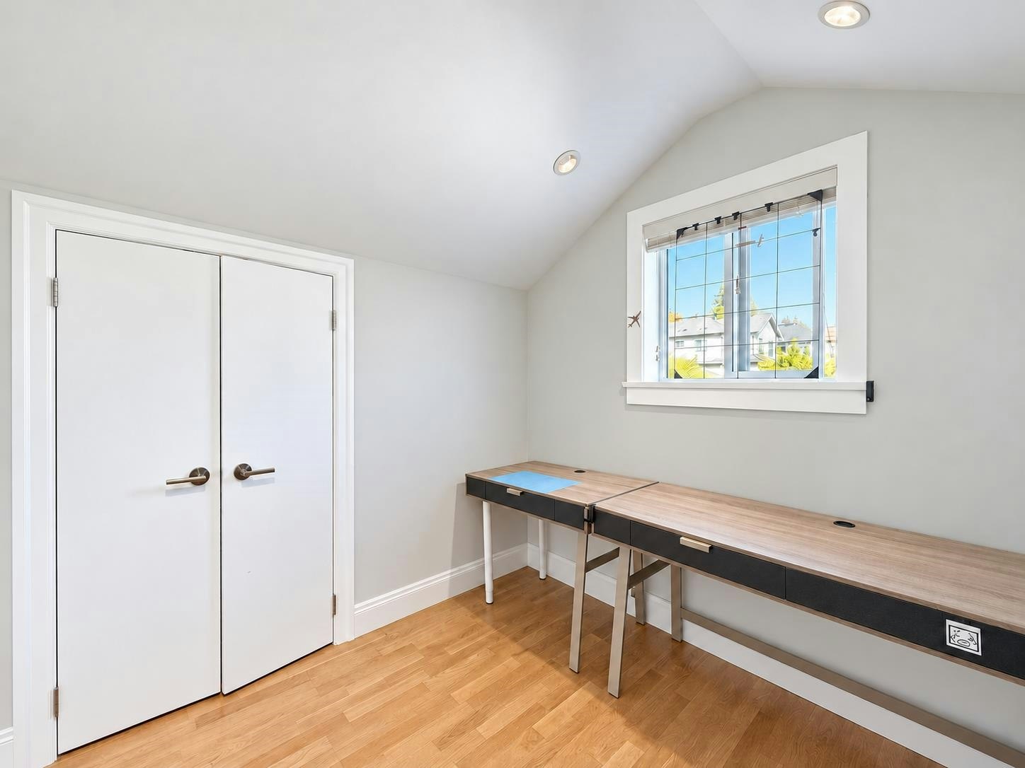 2532 E 5th Avenue, Vancouver, BC, V6K 1T1 - 7
