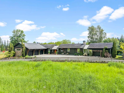 26276 69 Avenue - 2