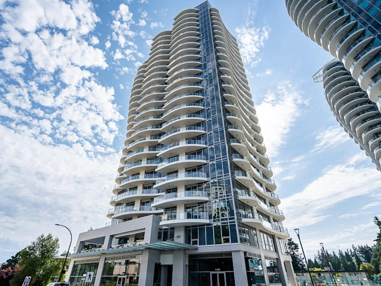 202-1475 Foster Street, Surrey, BC, V4B 0C9
