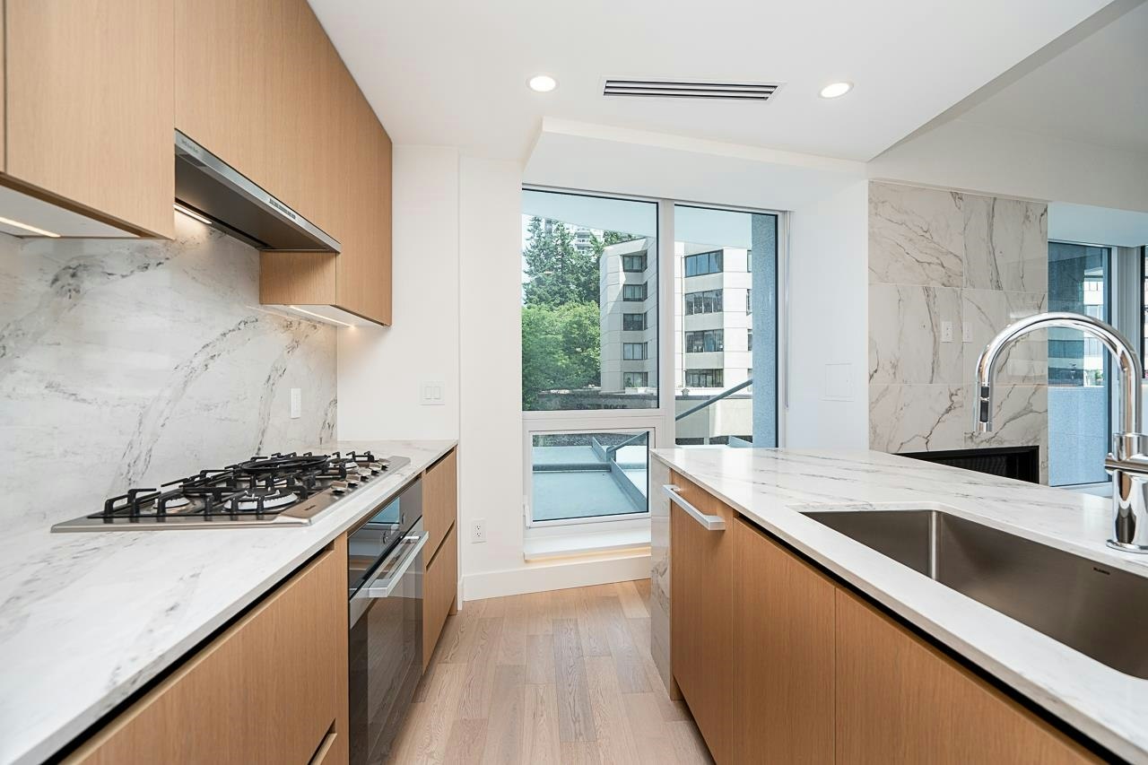 202-1475 Foster Street, Surrey, BC, V4B 0C9 - 15