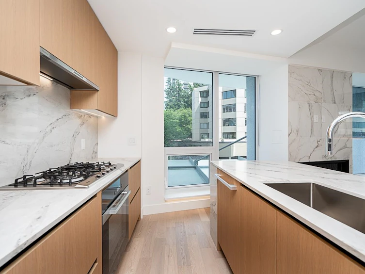 202-1475 Foster Street, Surrey, BC, V4B 0C9 - 15