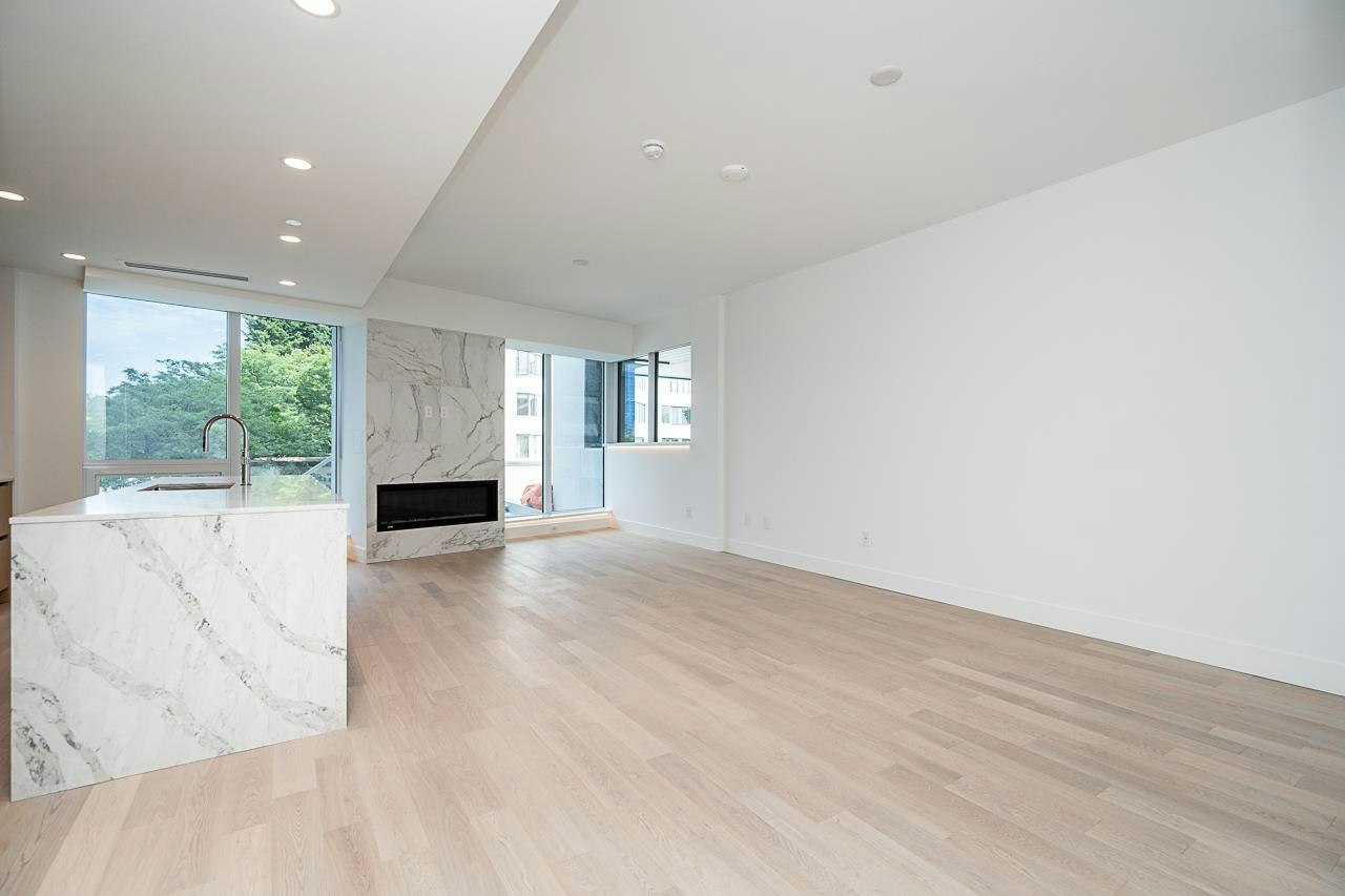 202-1475 Foster Street - 5