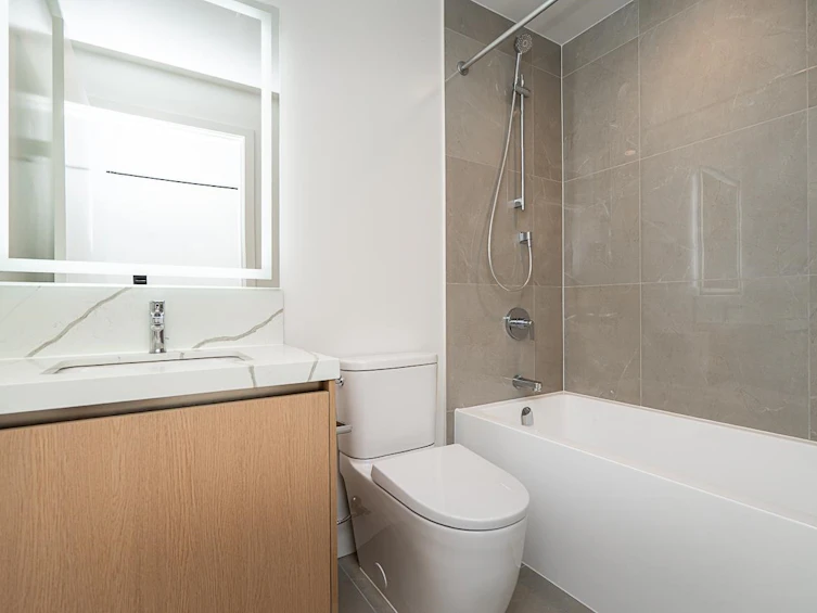 202-1475 Foster Street, Surrey, BC, V4B 0C9 - 29