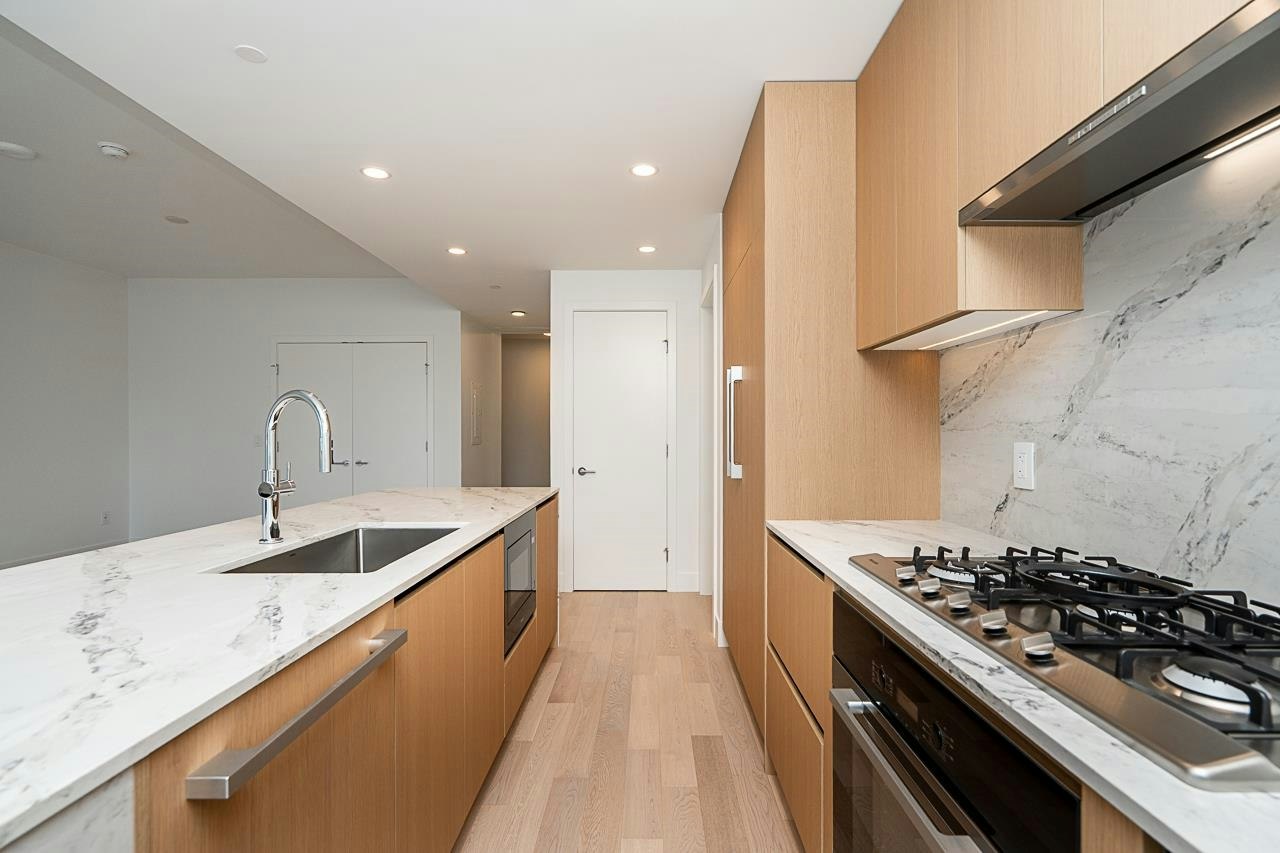 202-1475 Foster Street, Surrey, BC, V4B 0C9 - 16