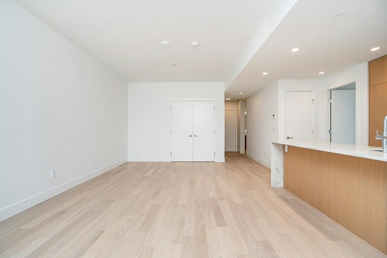 202-1475 Foster Street, Surrey, BC, V4B 0C9 - 10