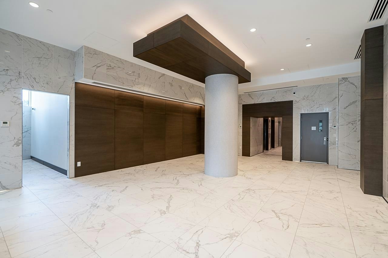 202-1475 Foster Street - 4