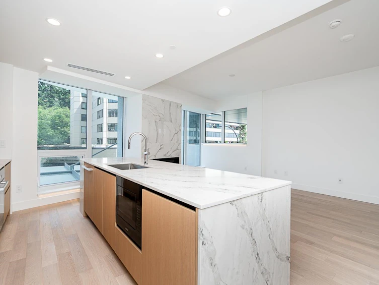 202-1475 Foster Street, Surrey, BC, V4B 0C9 - 14