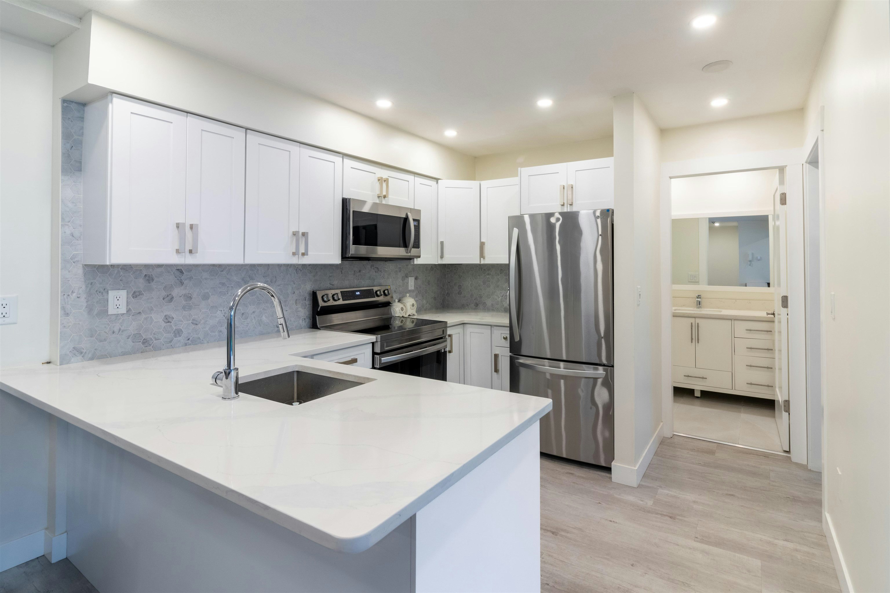 12-7115 134 Street, Surrey, BC, V3W 4T1