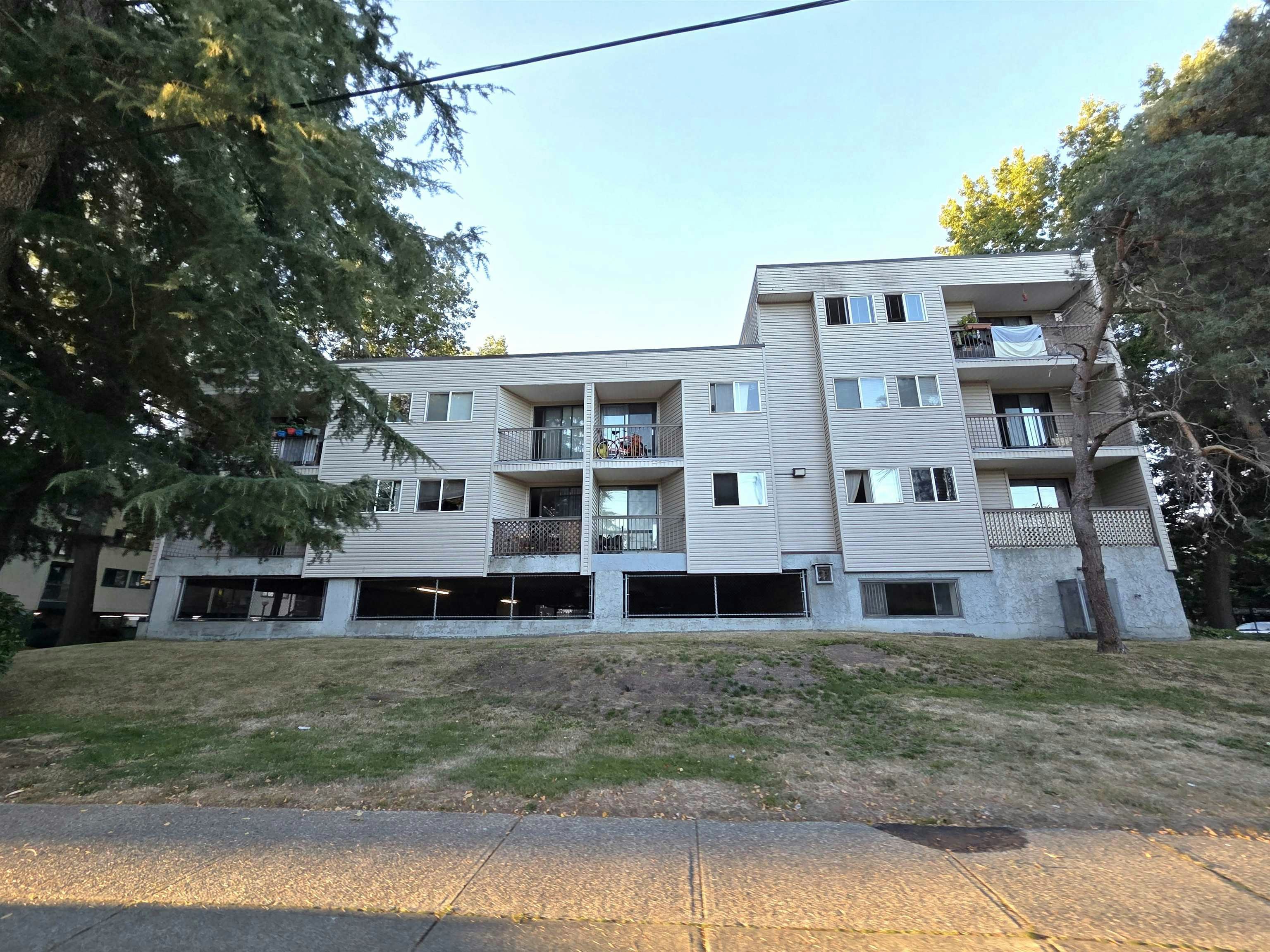 312-8391 Bennett Road - 2