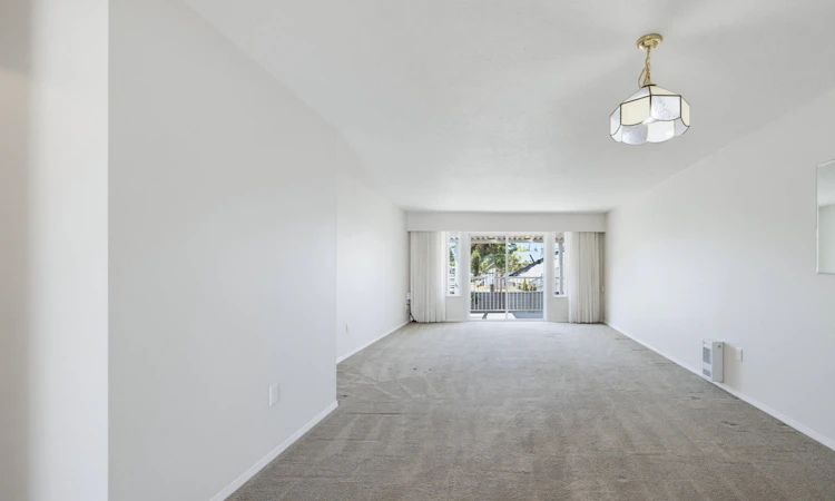 86-32691 Garibaldi Drive