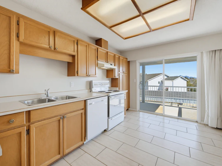 86-32691 Garibaldi Drive, Abbotsford, BC, V2T 5T7 - 9