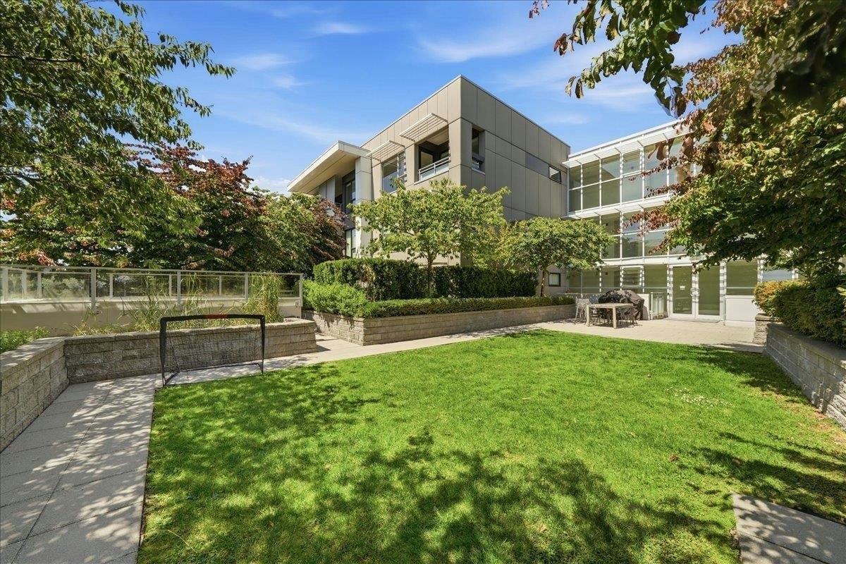 202-1061 Marine Drive, North Vancouver, BC, V7P 1S6 - 29