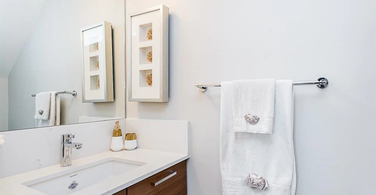 202-1061 Marine Drive, North Vancouver, BC, V7P 1S6 - 24